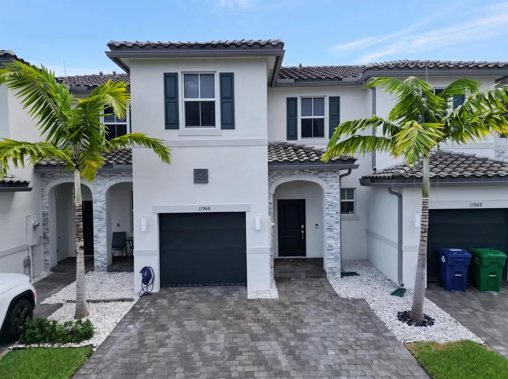 11966 NW 46TH STREET Coral Springs, FL 33076