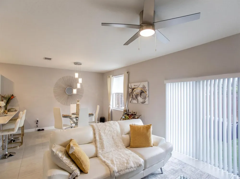 11966 NW 46TH STREET Coral Springs, FL 33076