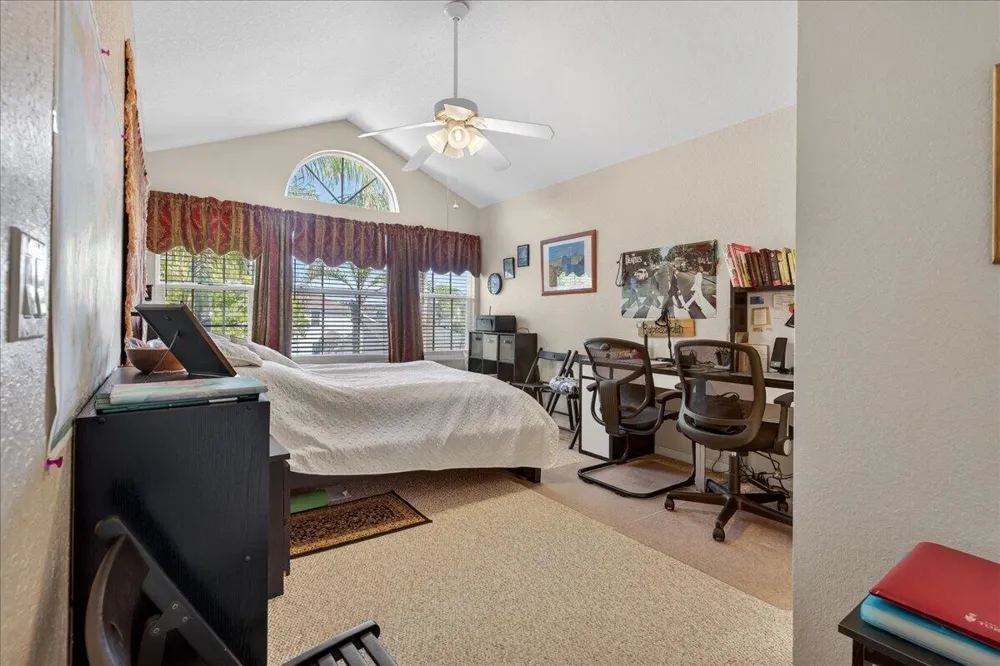 1810 Waterford Drive #6 Vero Beach, FL 32966