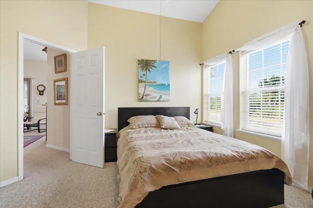 1810 Waterford Drive #6 Vero Beach, FL 32966