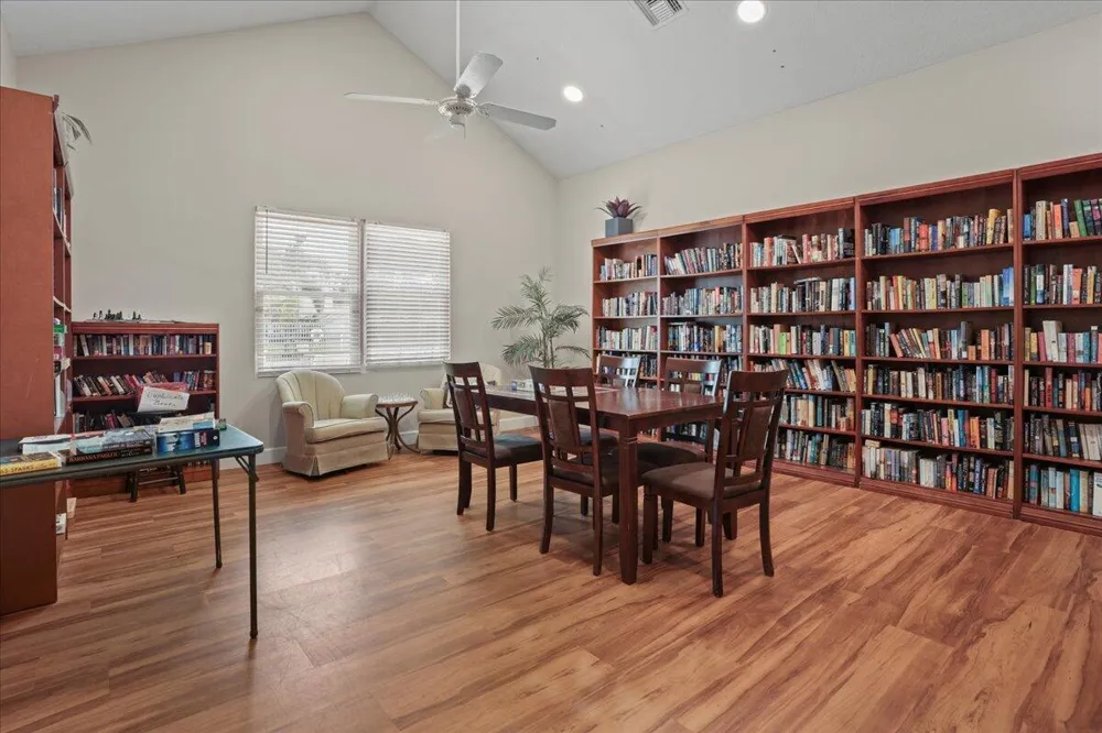 1810 Waterford Drive #6 Vero Beach, FL 32966