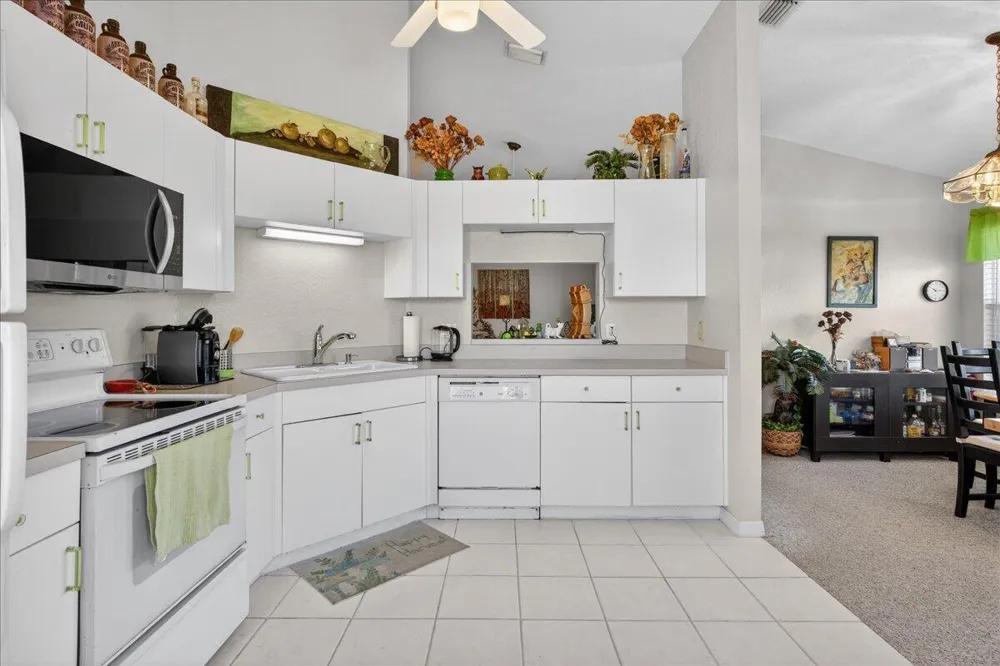 1810 Waterford Drive #6 Vero Beach, FL 32966