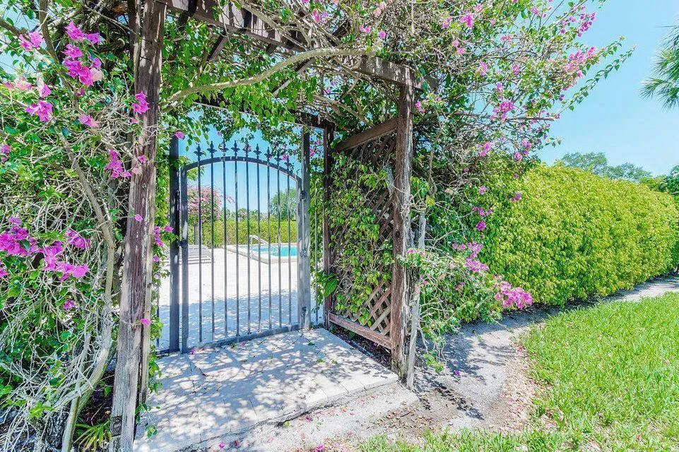 13334 Polo Club Road #250 Wellington, FL 33414