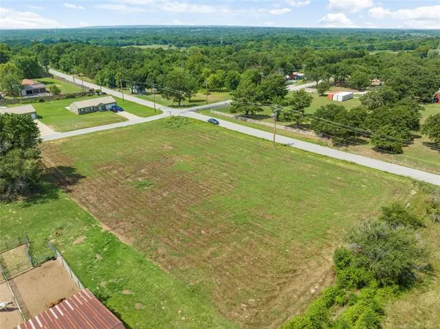 1 E 121st Street Coweta, OK 74429