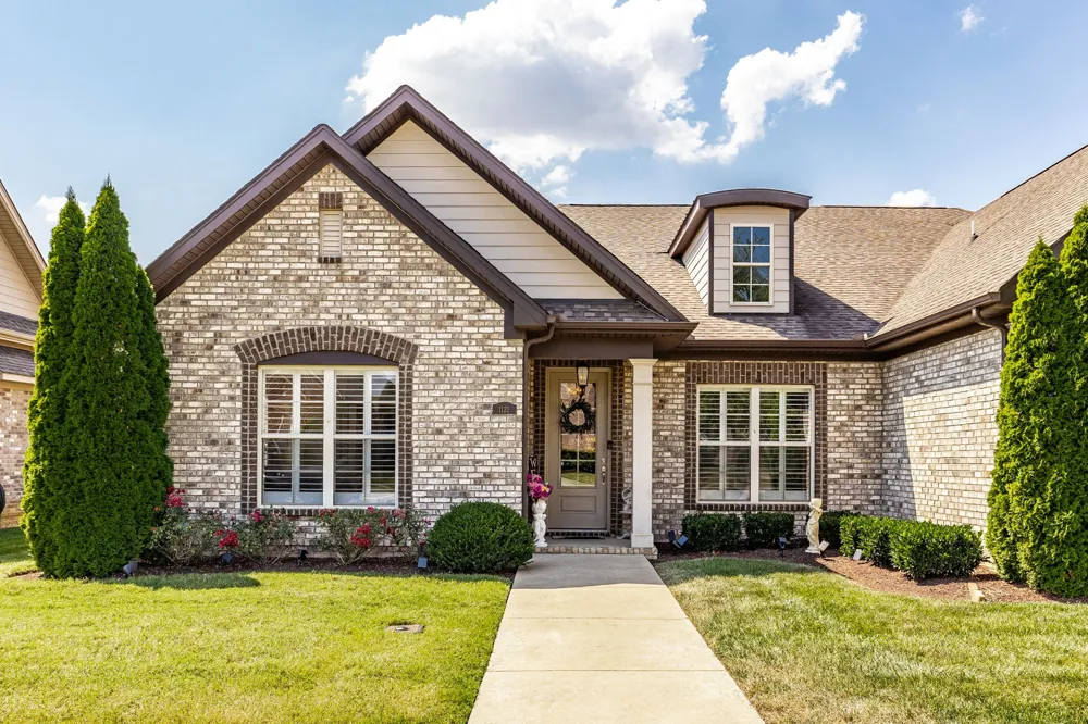 1122 S McMahan Dr S Gallatin, TN 37066