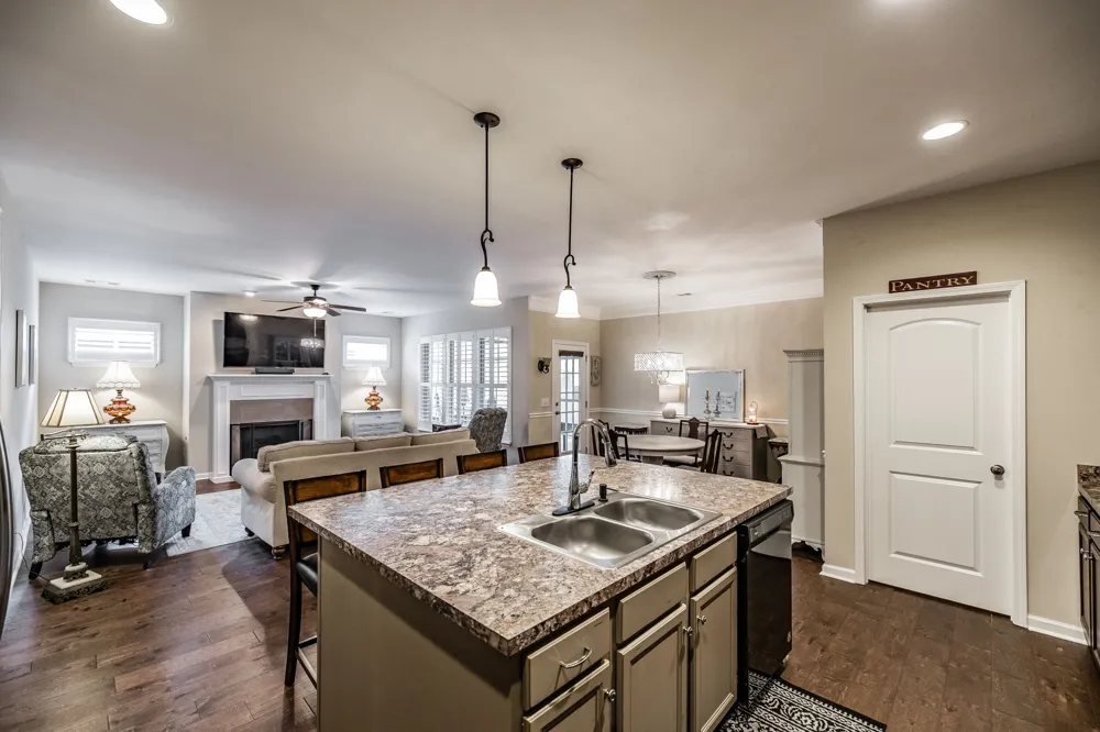1122 S McMahan Dr S Gallatin, TN 37066