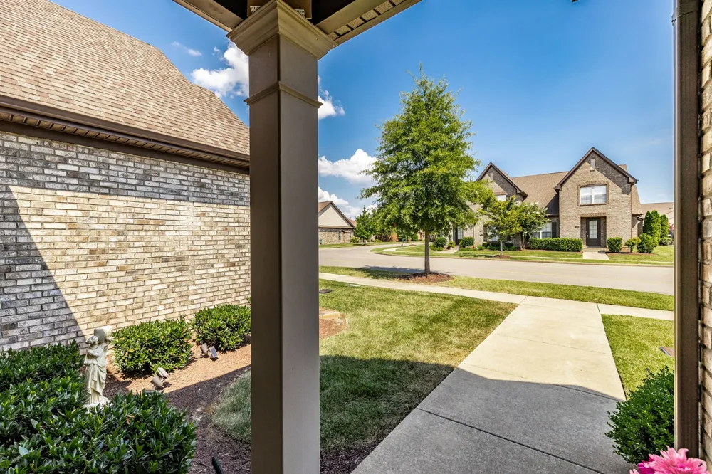 1122 S McMahan Dr S Gallatin, TN 37066