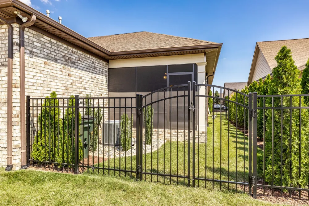 1122 S McMahan Dr S Gallatin, TN 37066