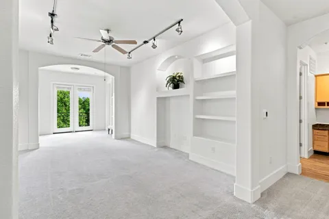 2600 Hillsboro Pike #327