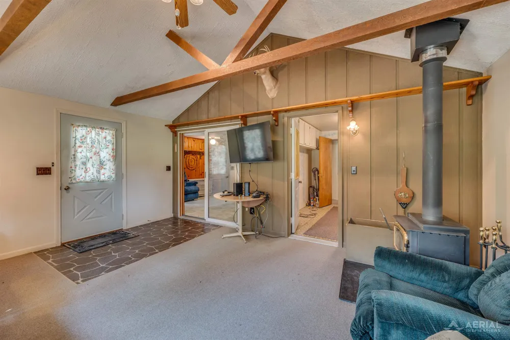 6842 M-65 Plainfield Township, MI 48739