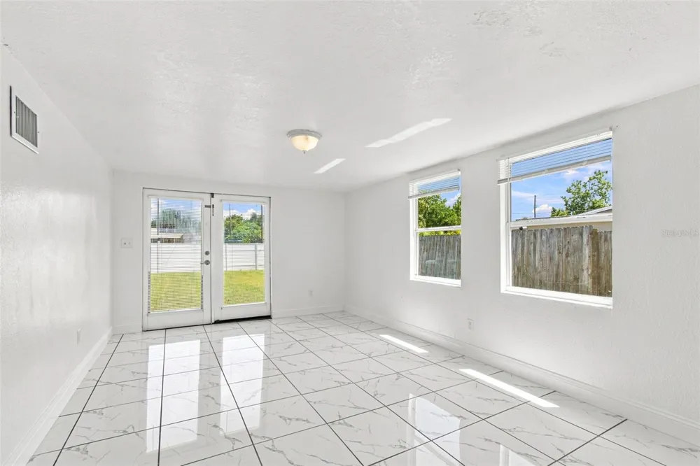 7101 15TH STREET St Petersburg, FL 33702
