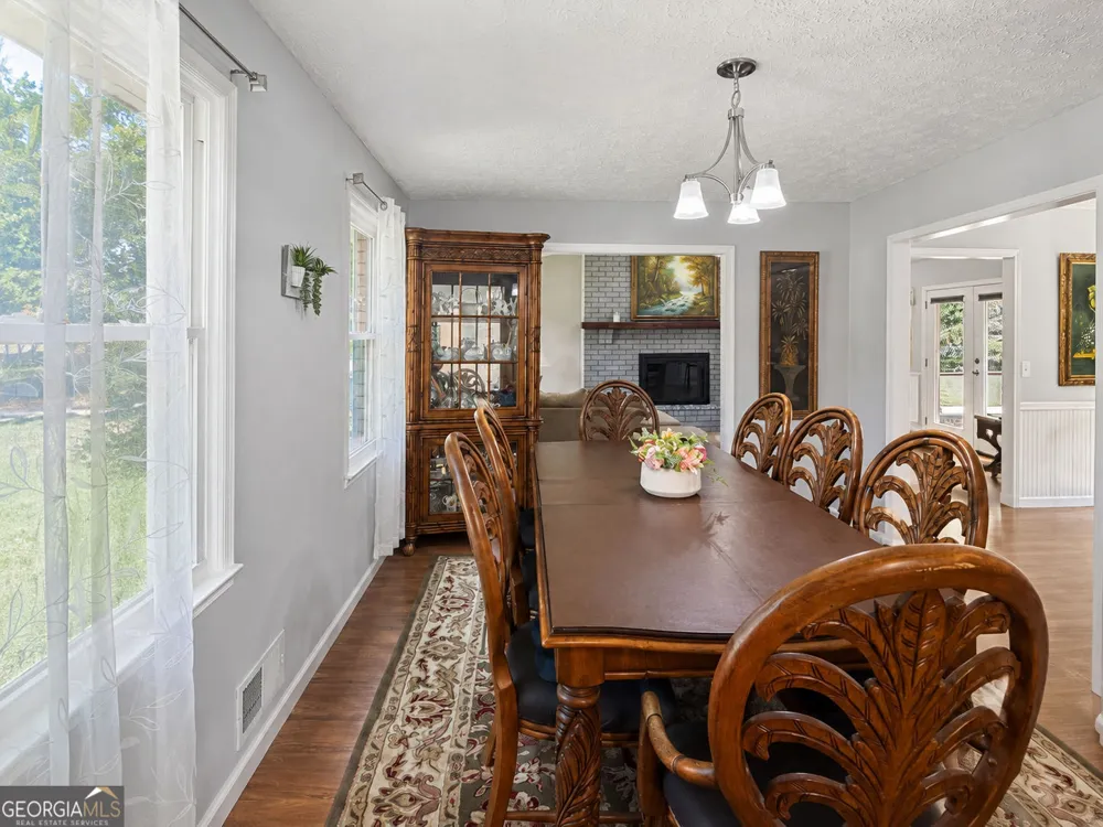 1627 Dogwood LN Acworth, GA 30102