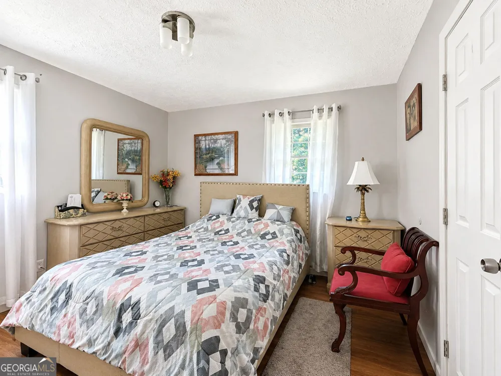 1627 Dogwood LN Acworth, GA 30102