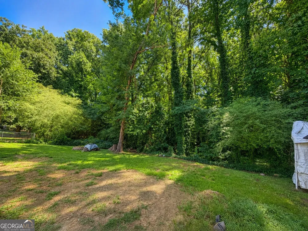 1627 Dogwood LN Acworth, GA 30102