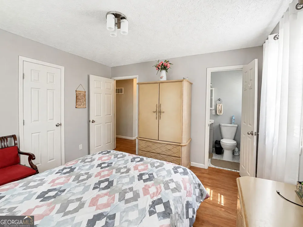 1627 Dogwood LN Acworth, GA 30102