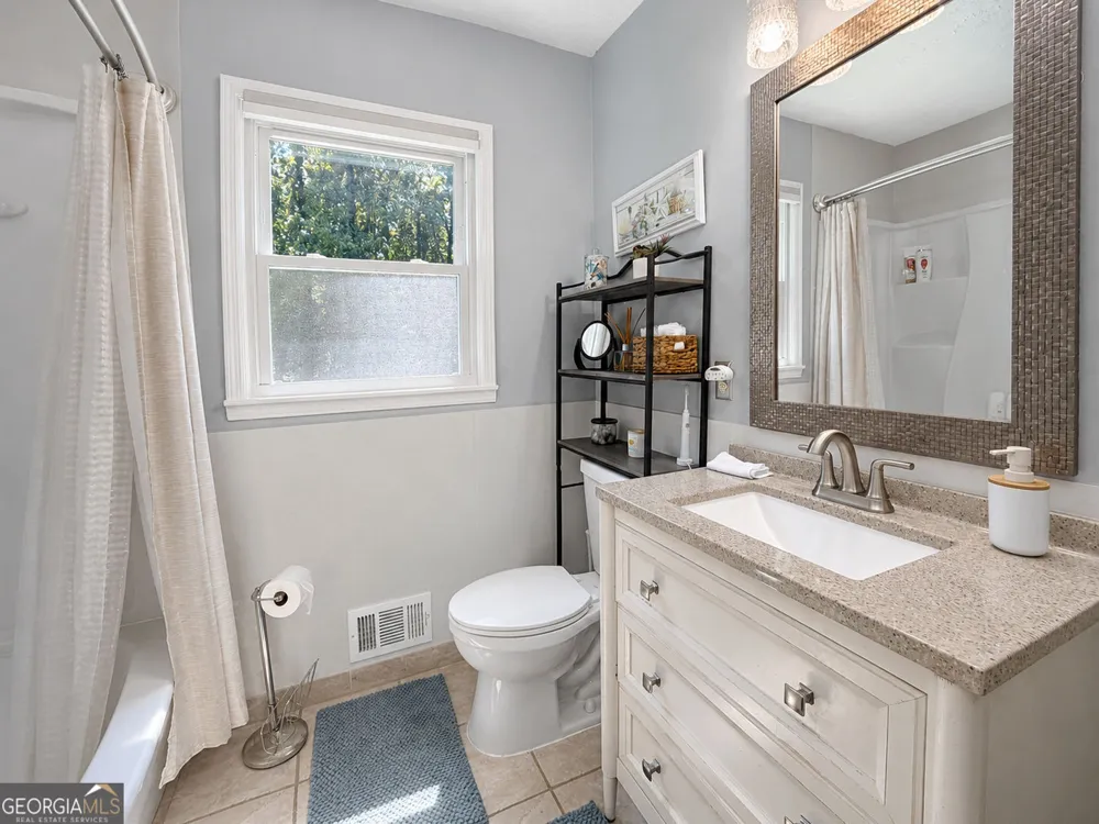 1627 Dogwood LN Acworth, GA 30102
