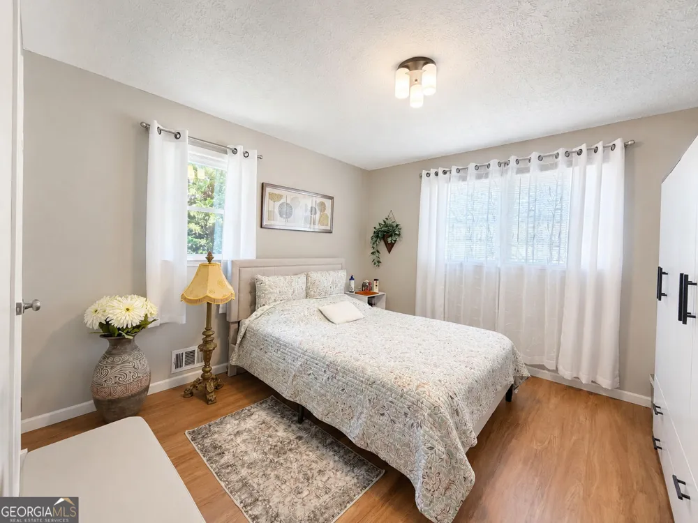 1627 Dogwood LN Acworth, GA 30102