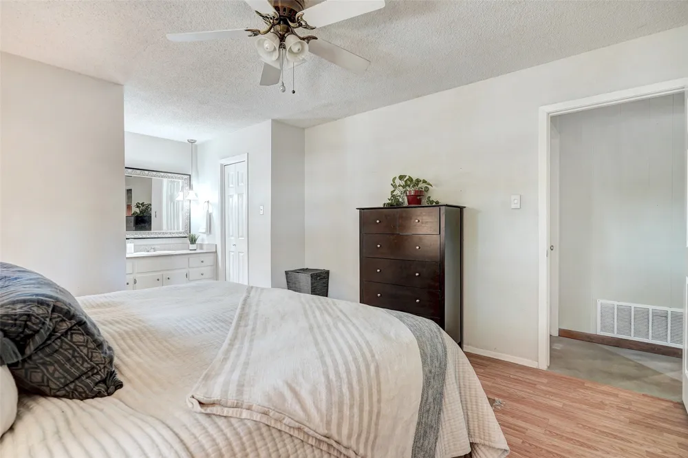 1105 Riviera Circle Cedar Park, TX 78613