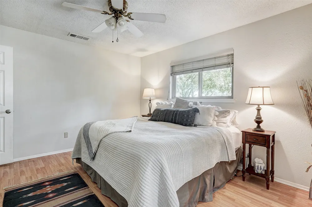 1105 Riviera Circle Cedar Park, TX 78613