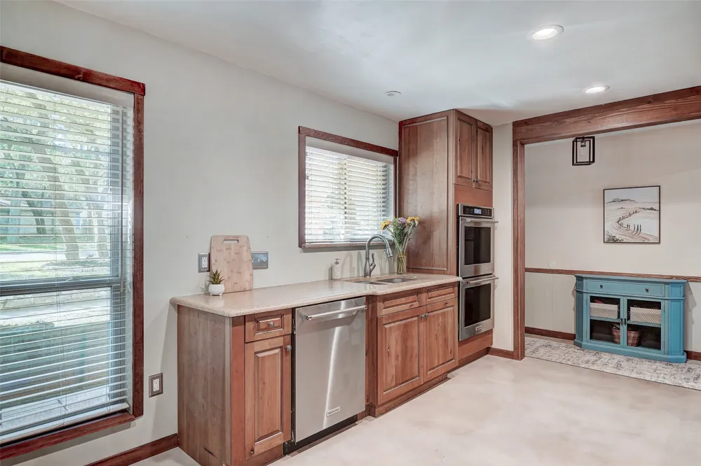 1105 Riviera Circle Cedar Park, TX 78613