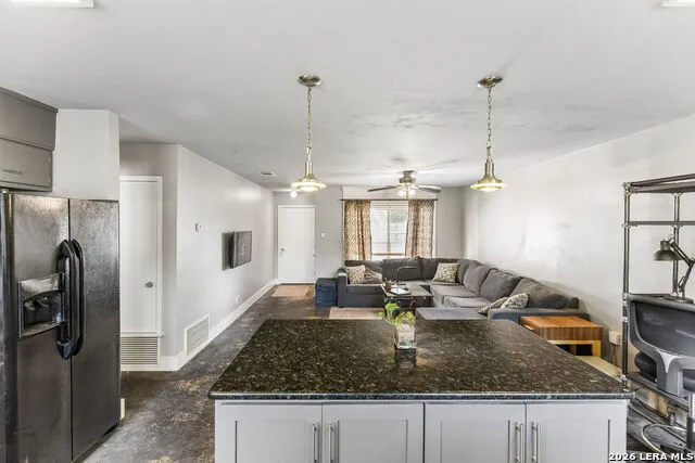 525 SOUTHTRAIL DR San Antonio, TX 78216