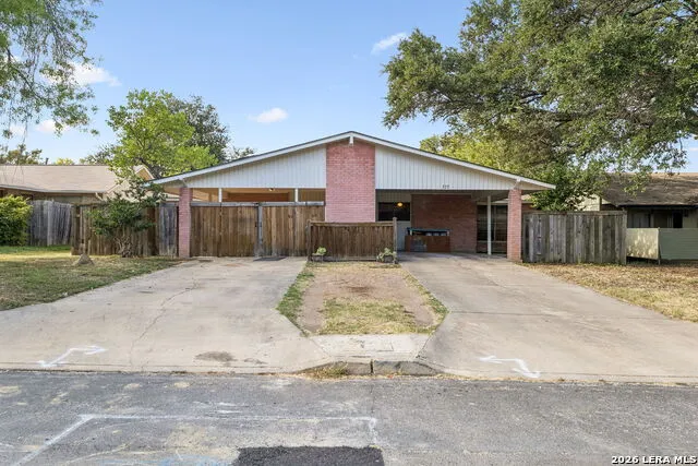 525 SOUTHTRAIL DR San Antonio, TX 78216