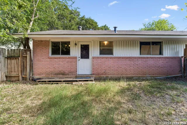 525 SOUTHTRAIL DR San Antonio, TX 78216