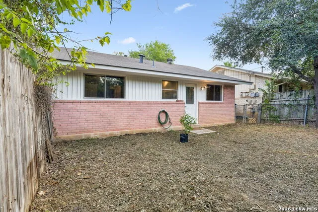 525 SOUTHTRAIL DR San Antonio, TX 78216