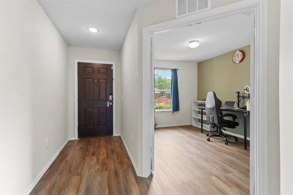 1914 Waggoner Drive Aubrey, TX 76227