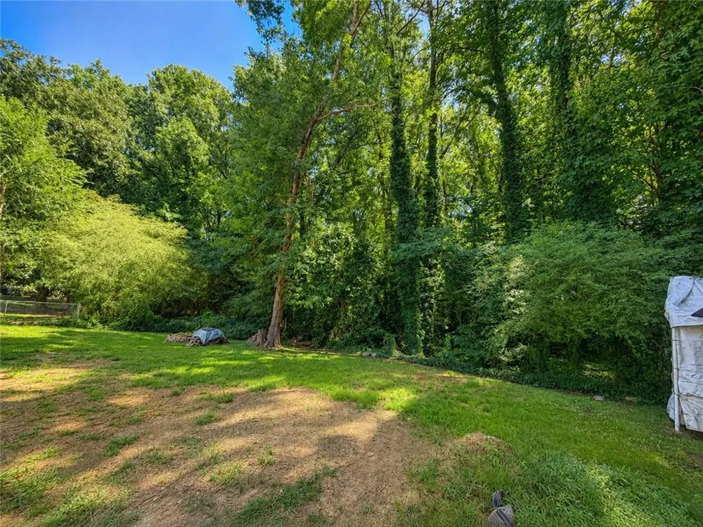 1627 Dogwood Lane Acworth, GA 30102