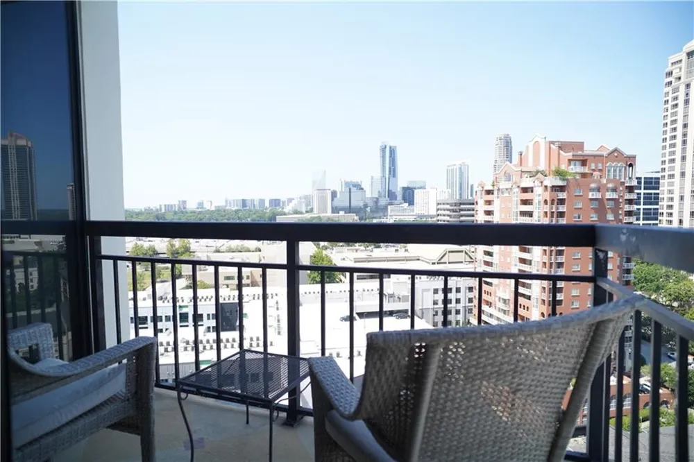 3481 Lakeside Drive NE #2207 Atlanta, GA 30326