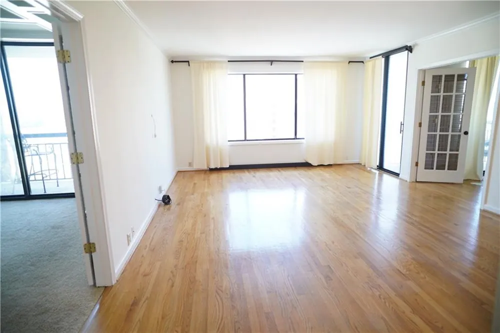 3481 Lakeside Drive NE #2207 Atlanta, GA 30326