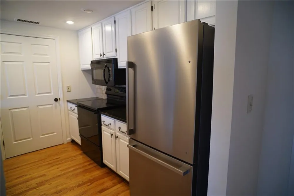 3481 Lakeside Drive NE #2207 Atlanta, GA 30326