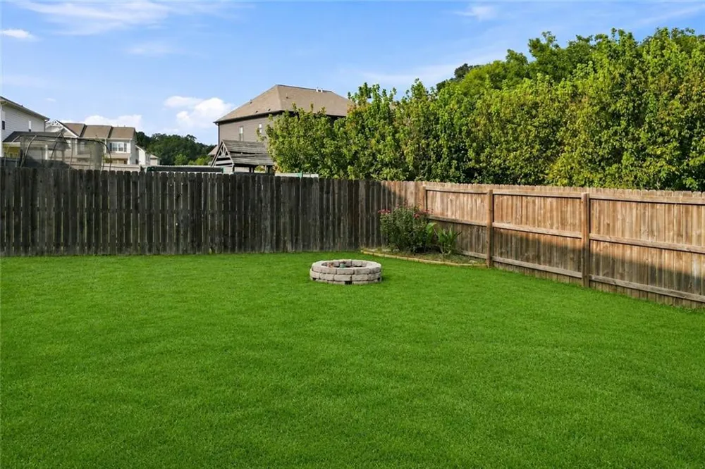 86 Twelve Oaks Drive SE Cartersville, GA 30120