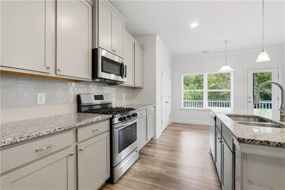 86 Twelve Oaks Drive SE Cartersville, GA 30120