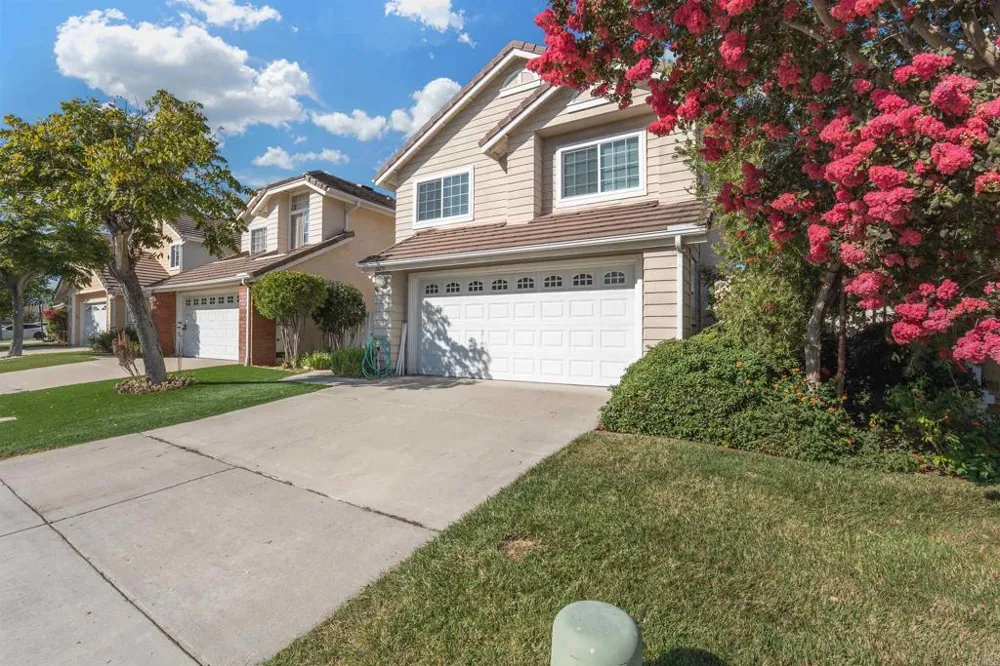 10679 Glendover Lane San Diego, CA 92126