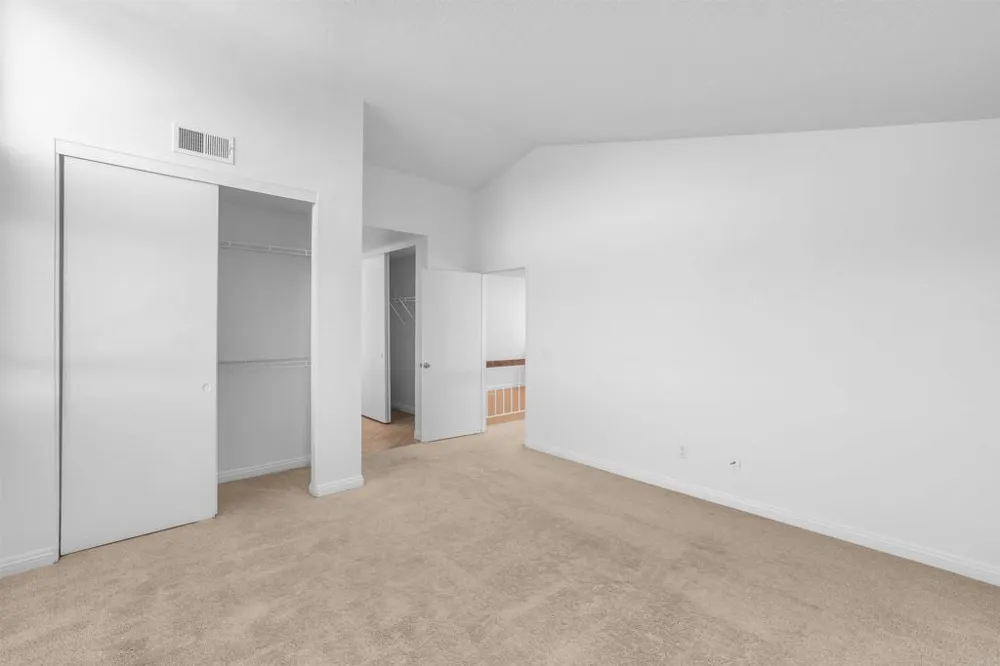 10679 Glendover Lane San Diego, CA 92126