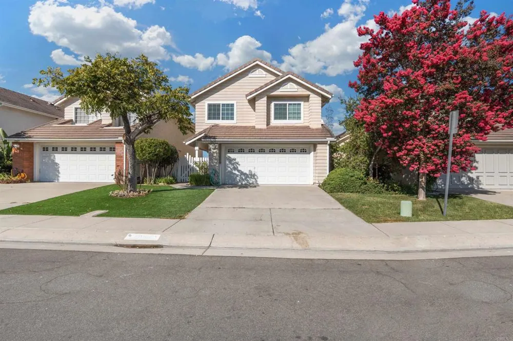 10679 Glendover Lane San Diego, CA 92126