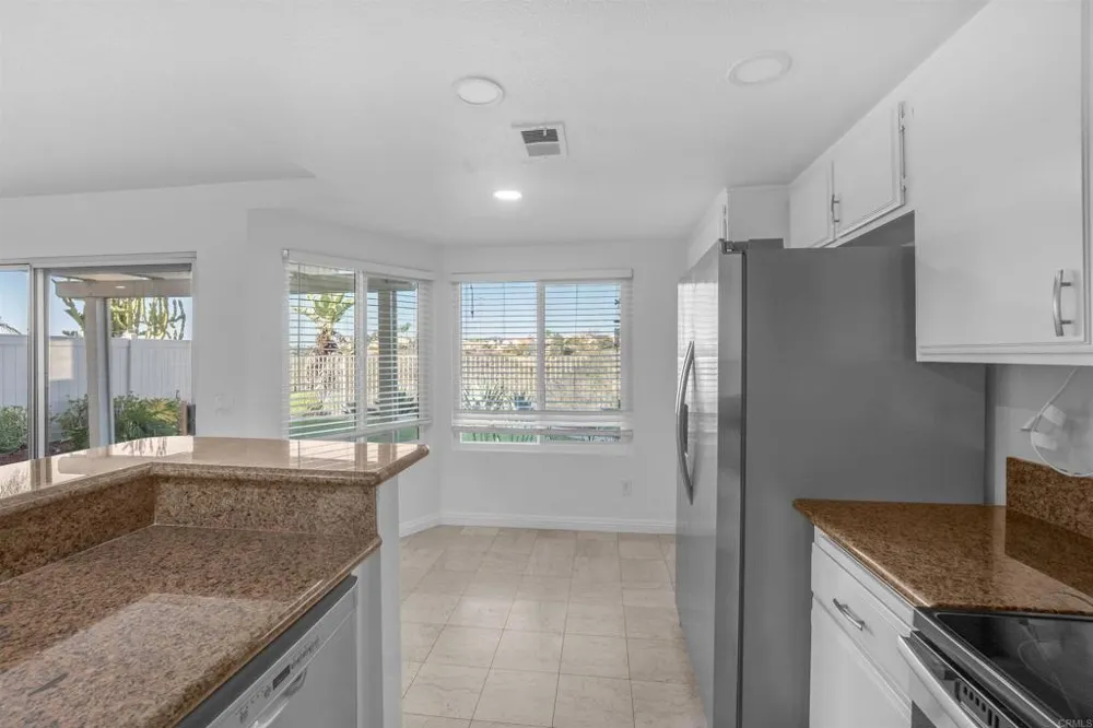 10679 Glendover Lane San Diego, CA 92126