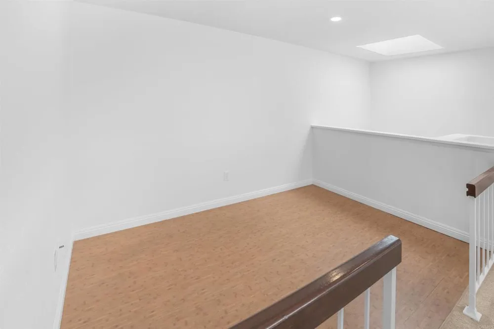 10679 Glendover Lane San Diego, CA 92126