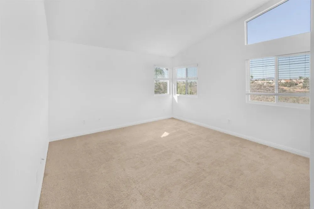 10679 Glendover Lane San Diego, CA 92126