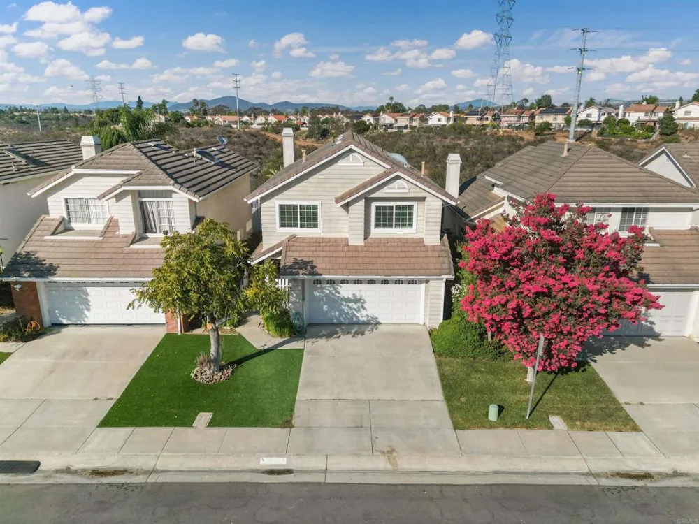 10679 Glendover Lane San Diego, CA 92126