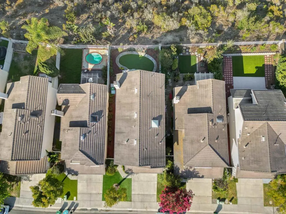 10679 Glendover Lane San Diego, CA 92126