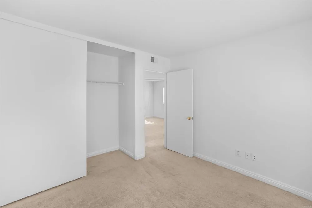 10679 Glendover Lane San Diego, CA 92126