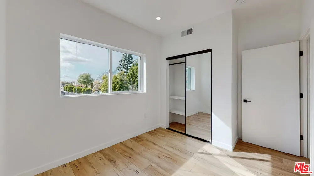 16010 Cantlay Street #1 Van Nuys, CA 91406