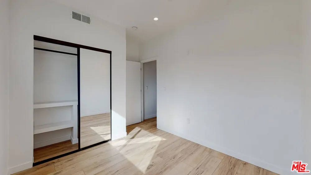 16010 Cantlay Street #1 Van Nuys, CA 91406