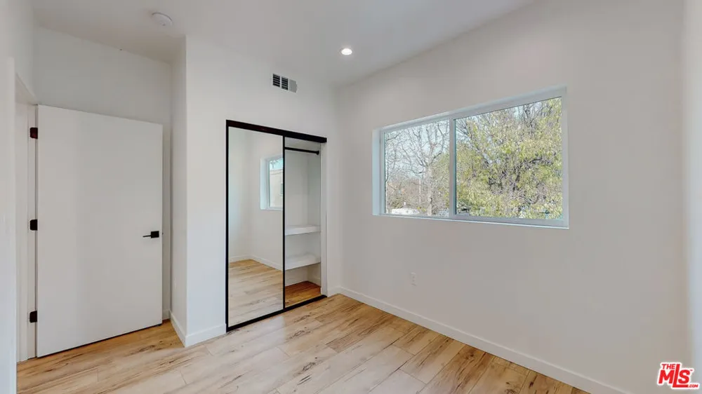16010 Cantlay Street #1 Van Nuys, CA 91406