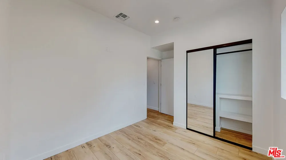 16010 Cantlay Street #1 Van Nuys, CA 91406