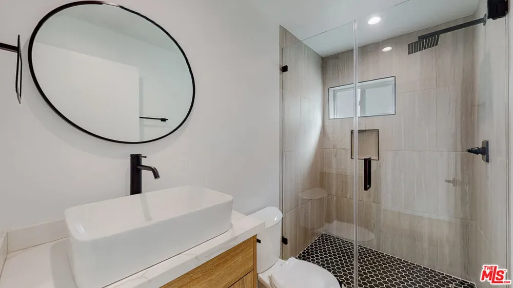 16010 Cantlay Street #1 Van Nuys, CA 91406