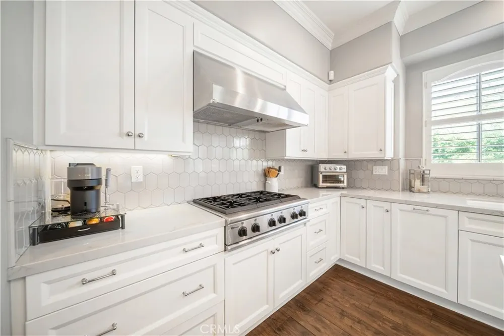 2505 Featherwood Street Westlake Village, CA 91362